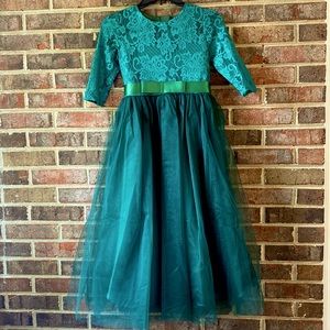 Girls 11/12 Emerald Green Ballgown